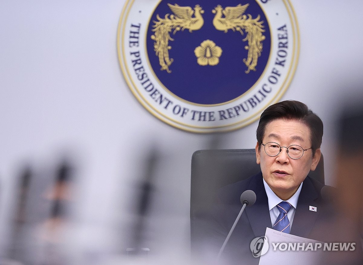 수석보좌관회의, 발언하는 이재명 대통령