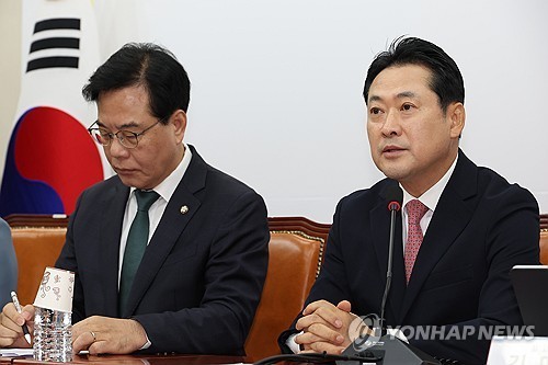 발언하는 장동혁 대표