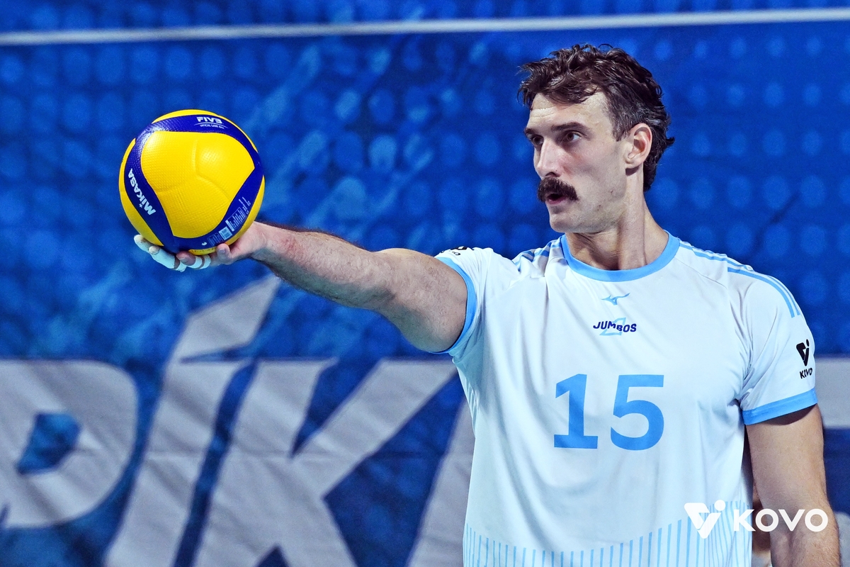 강서브로 대한항공 연승을 이끄는 러셀