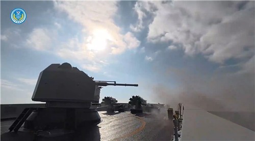 중국군 동부전구 함포 사격 모습