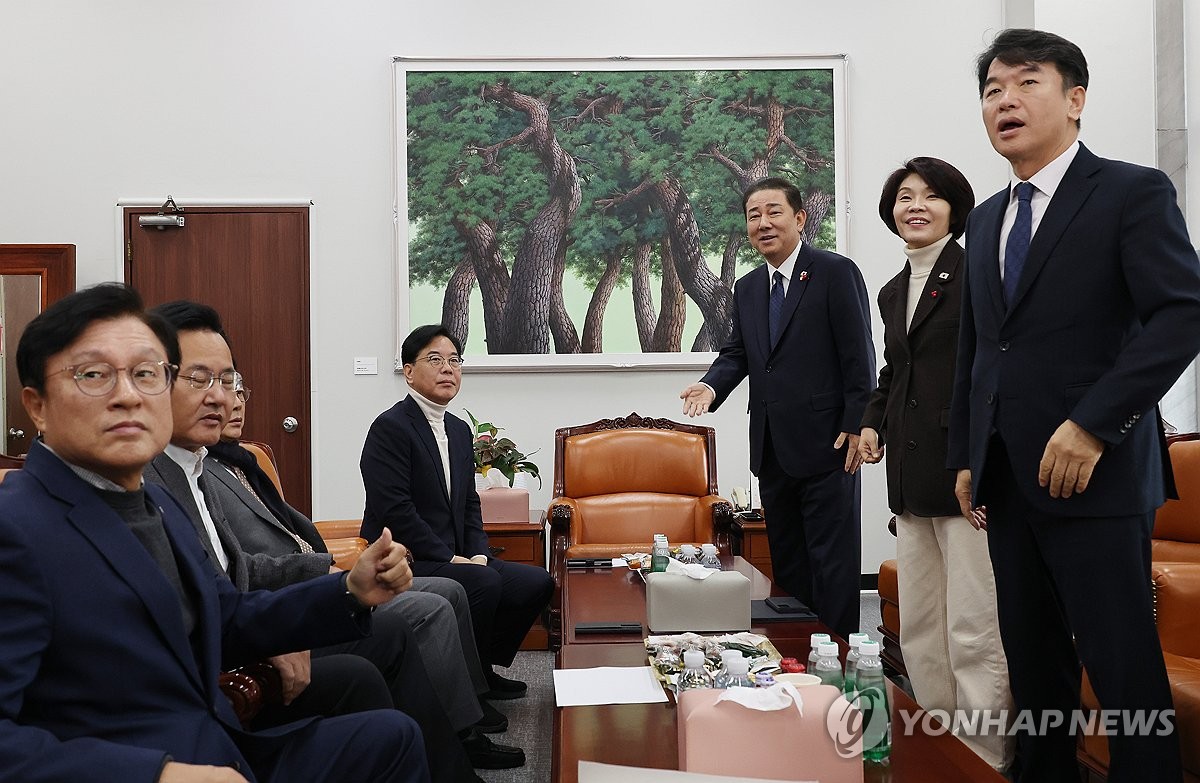 회동하는 여야 원내대표