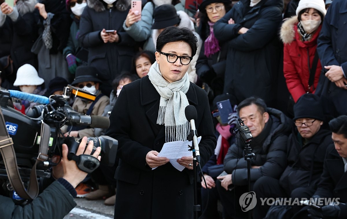 비상계엄 1주년 기자회견 하는 한동훈 전 대표