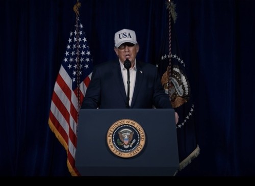 이란 공격 개시 발표하는 트럼프 대통령