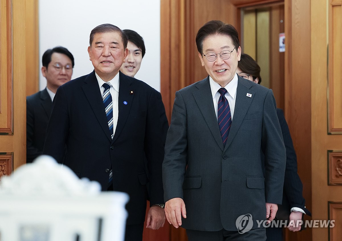 이재명 대통령과 이시바 전 총리