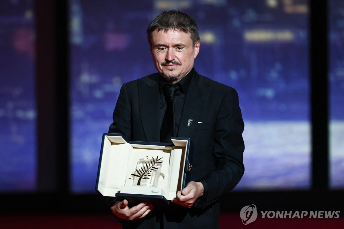 크리스티안 문주 감독, 제79회 칸국제영화제 황금종려상