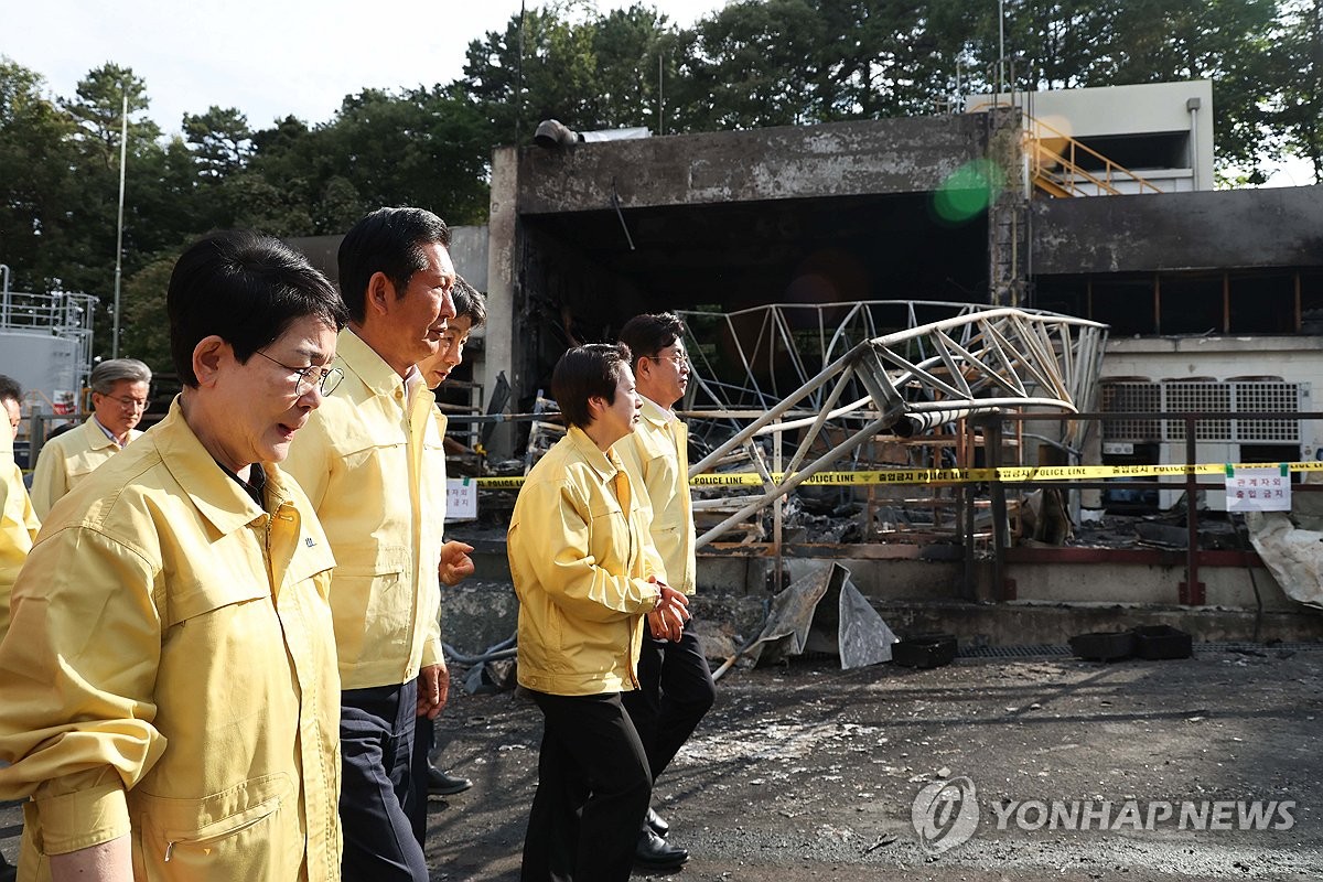 대전 한화에어로 공장 폭발사고 현장 찾은 정청래 위원장
